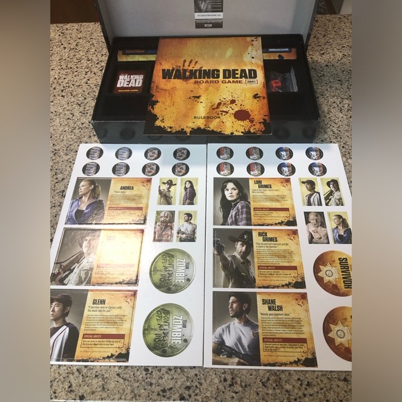 🛑Sold🛑The Walking Dead Board (Opened/Complete) Game & Card Game (Sealed) - Picture 4 of 6
